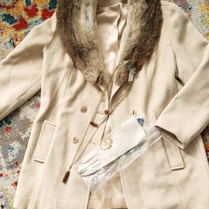 Vintage Noble Fashions fur collar wool coat